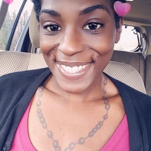 Meet your Posher, Zakia